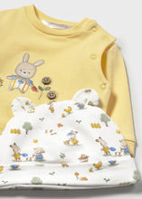 Load image into Gallery viewer, Baby set in lemon yellow  & bunny print with hat. Mayoral 1557 3 piece set. available on kidstuff.ie