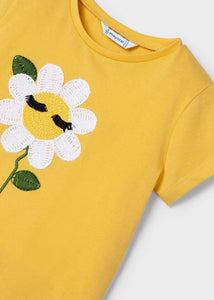 girl's honey yellow tee shirt with daisy motif and matching printed leggings. Girl's yellow top and print leggings available to buy on kidstuff.ie Mayoral 3711 girl's top and leggings. Top detail
