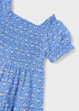 Load image into Gallery viewer, Girl&#39;s blue print dress with shirring and short sleeves. Mayoral girl&#39;s dress 3932 in indigo available on kidstuff.ie
