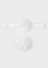Load image into Gallery viewer, Ivory baby hairband and hair clip set. mayoral 9500 set in ivory.
